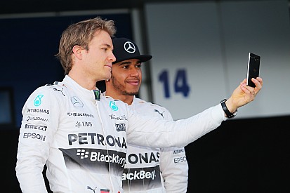 Mercedes - "Un exercice très difficile" pour Hamilton et Rosberg