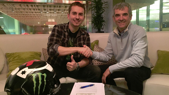 Ufficiale: Lorenzo passa ai caschi Shark nel 2016