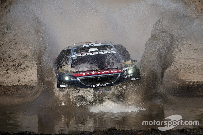 Sebastien Loeb afianza su liderato