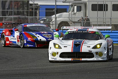 Video: Meer dan 50 prototypes en GT's testen op Daytona