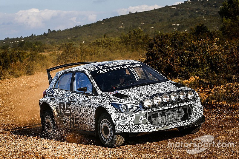 La nuova Hyundai i20 R5 ha debuttato in Francia