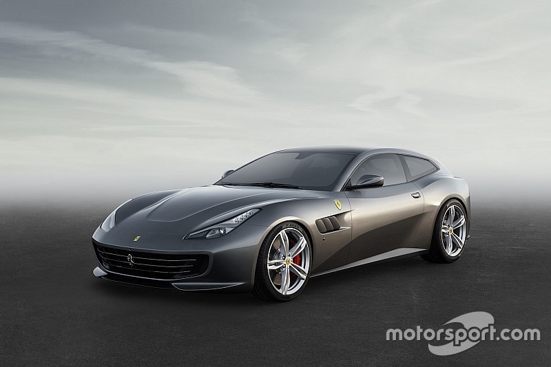 Ecco la Ferrari GTC4Lusso. Sarà presentata al Salone di Ginevra