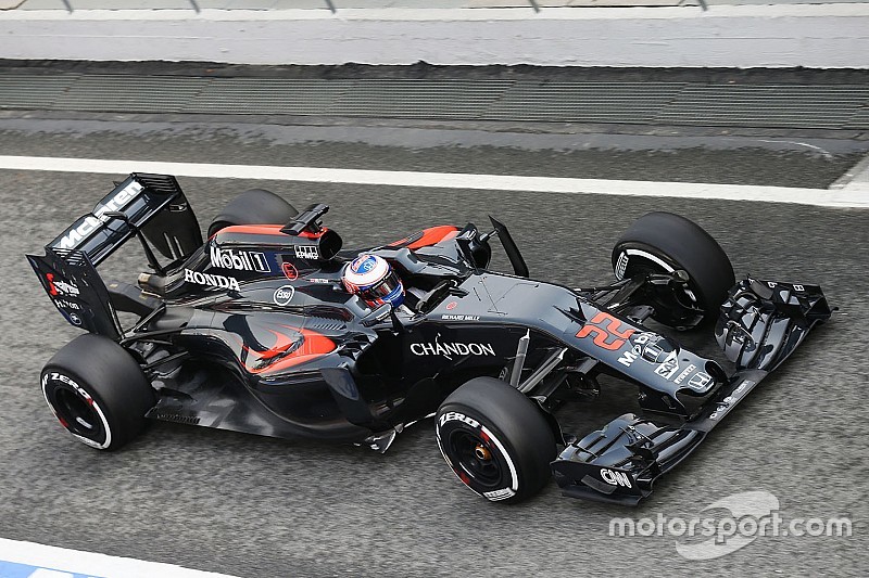 Honda met definitieve 2016-spec motor in Barcelona