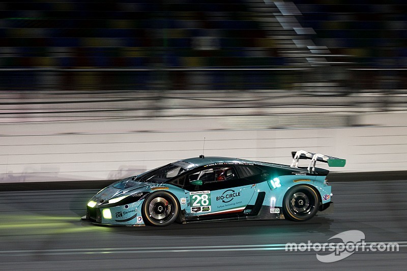 Sei Lamborghini Huracán GTD al via della 12 Ore di Sebring