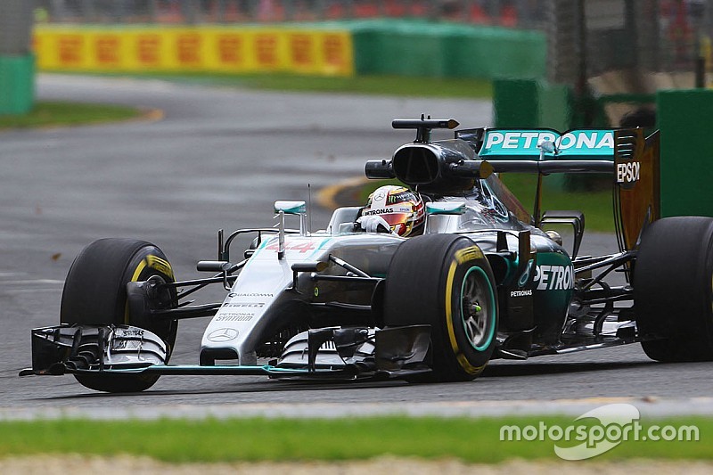 Melbourne: Hamilton in pole, qualifica bocciata