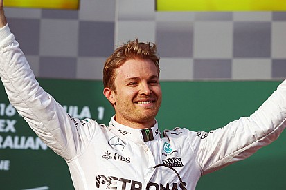 Nico Rosberg gana la primera carrera del 2016