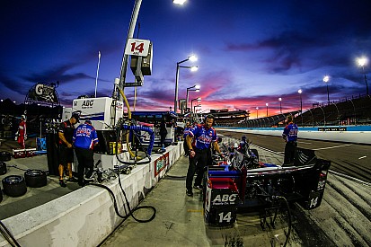 Pilotos de Foyt predicen una dura y difícil carrera en Phoenix