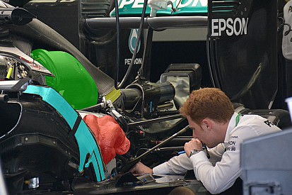 Tech update: Onderhuids bij de Mercedes W07
