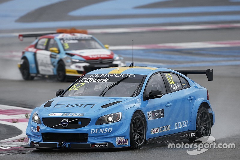 Paul Ricard, Libere 2: pista asciutta, Björk vola con la Volvo!