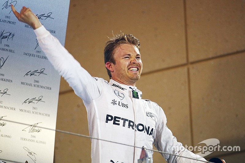 Rosberg zegeviert opnieuw, Verstappen zesde, Vandoorne pakt punt
