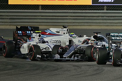Hamilton: "Dopo l'urto di Bottas la mia W07 era più lenta fino a 1"5"