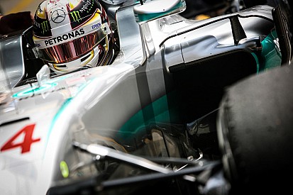 Hamilton: "Il mio obiettivo è risalire fino al podio"