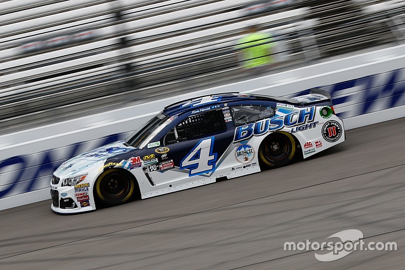 Qualifiche cancellate a causa della pioggia, la pole va ad Harvick