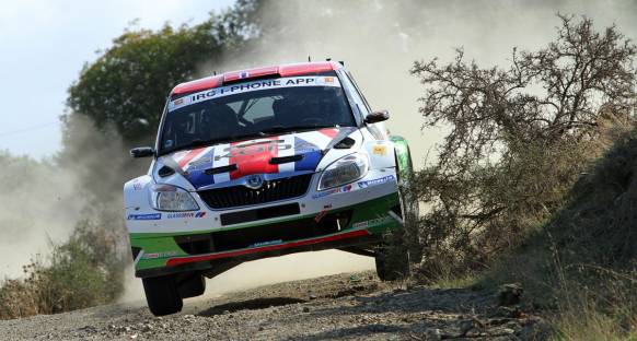 İrlanda Rallisinde Mikkelsen liderliği erken yakaladı