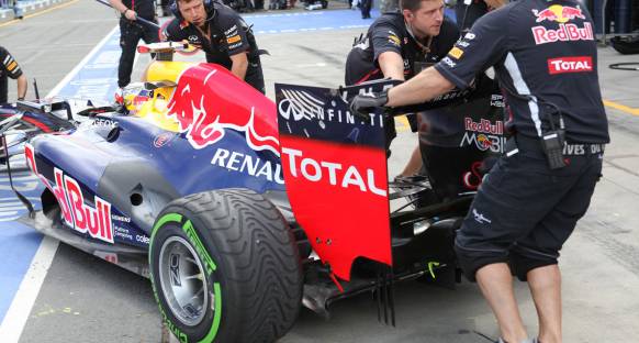 Fry: Red Bull yarım saniye önde