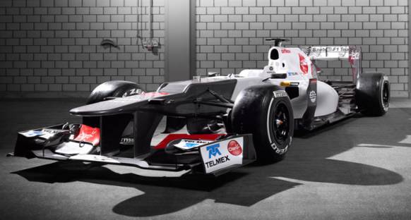 Sauber C31'in örtüsü kaldırıldı