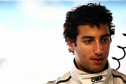 Ricciardo: Lastikleri doğru kullanmak oldukça zormuş