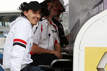 Kubica: 2011'de yarış kazanmak istiyorum