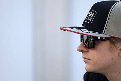 Raikkonen babasının ölümünün ardından planlarını dondurdu