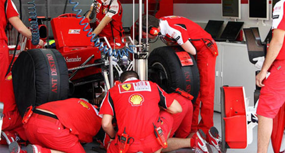 Ferrari Alonso'nun motor hakkı konusunda rahat