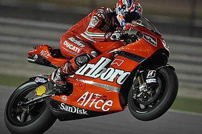 MOTOGP - Stoner, Barselona testlerini zirvede tamamladı