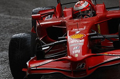 Raikkonen Sutil'den özür diledi