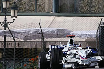 Heidfeld zaman kaybetmekten yakındı
