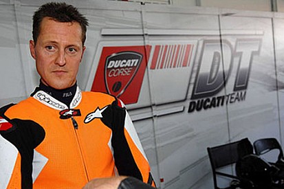 Schumi motosiklet hobisinde profesyonelleşiyor