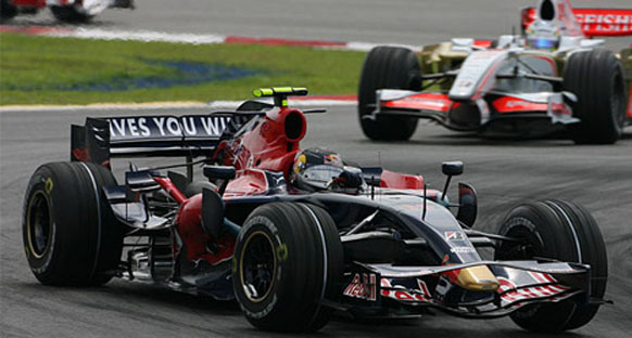 Vettel STR3'le yarışmakta sabırsız