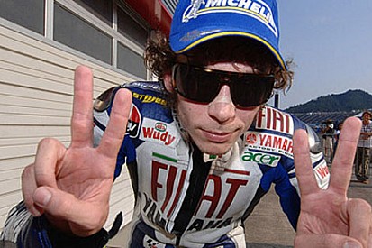 MOTOGP - Rossi, Yamaha'da kalabileceğini ima etti