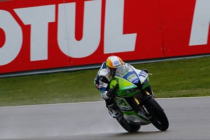 Assen'de yağmur yarışa damga vurdu, Kenan üçüncü