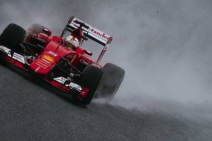 Yağmurun vurduğu 3. antrenmanların lideri Vettel
