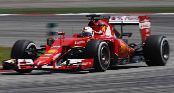 Vettel 'Yeni Ferrari aracı daha anlaşılır bir hale geldi'