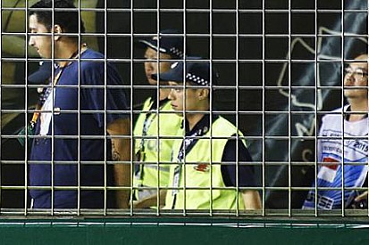 Singapur GP'de piste giren çılgın vatandaş tutuklandı
