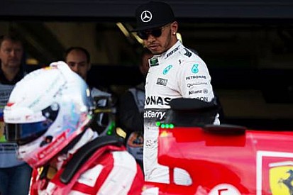 Hamilton: Bir Ferrari Patlaması Formula 1 İçin İyi Olur