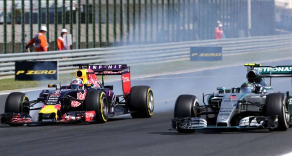 Mercedes, Red Bull'a motor vermeyi reddetti