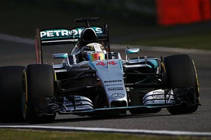 Hamilton, Rosberg'in telsiz konuşmalarına şaşırmış