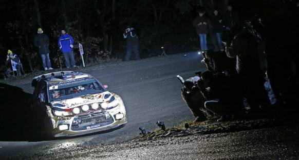 Sebastien Loeb ilk günün lideri