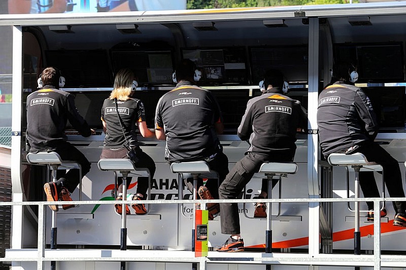 Renault може викупити Force India