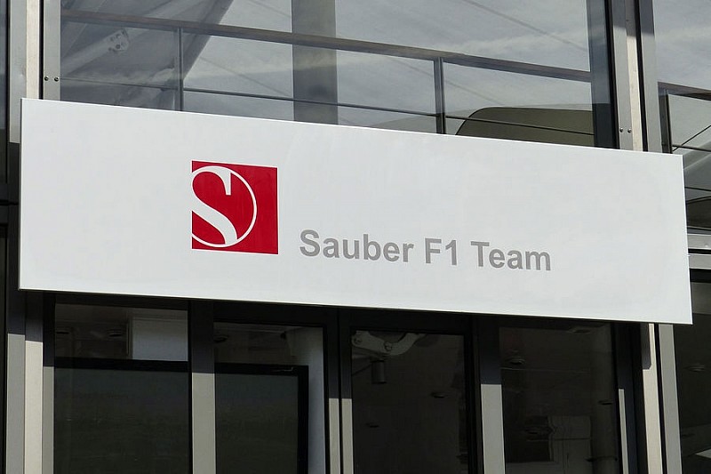 У Sauber вивчають перехід на двигуни Renault