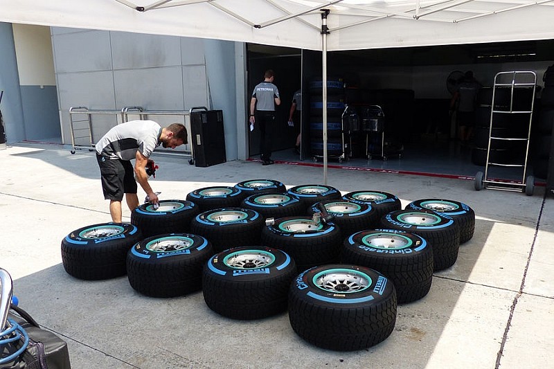 Pirelli о пятничных заездах