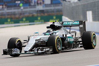 Rosberg: "Pech van anderen maakt mijn race iets makkelijker"