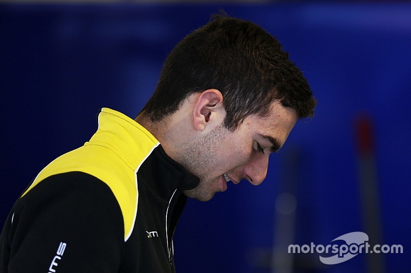 Renault: Latifi gira a Silverstone per prendere la Super Licenza FIA