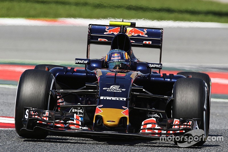 Sainz: “Quedarme a tres décimas de un Ferrari es la leche”