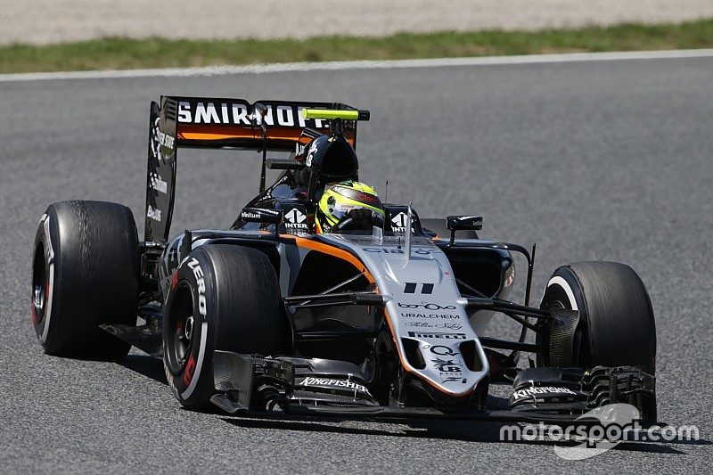 'Checo' Pérez quiere seguir en los puntos