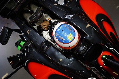 Alonso monta un motore Honda nuovo ma senza gettoni