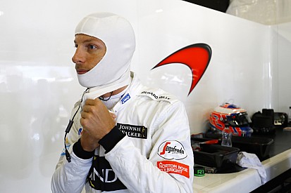 Formel 1 in Monaco: Jenson Button nur knapp von losem Gullydeckel verfehlt