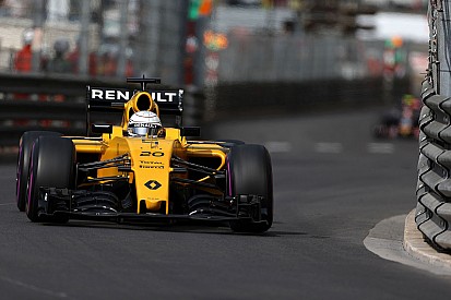 Магнуссен: болід Renault став навіть гірше
