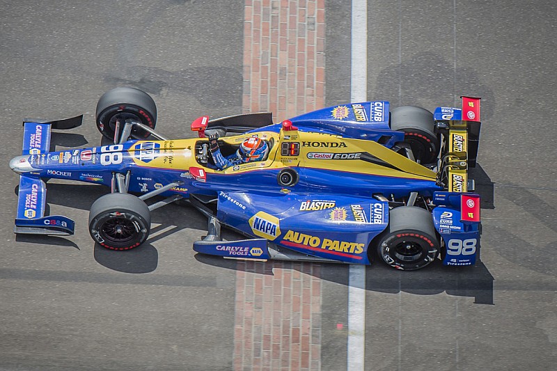Rossi dolblij met sensationele Indy500-zege: