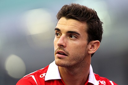 Il padre di Jules Bianchi attacca: "I piloti hanno paura di parlare"